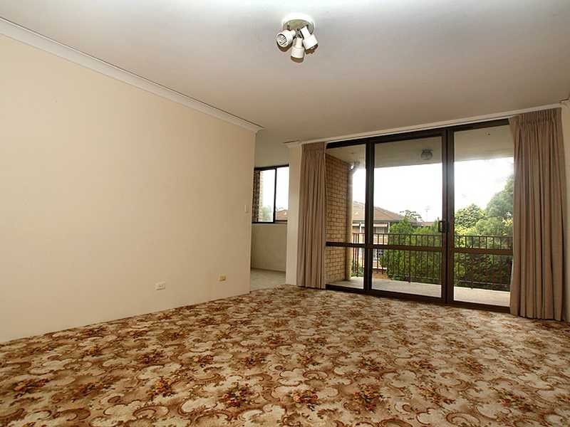 9 Buchanan Street, Carlton NSW 2218