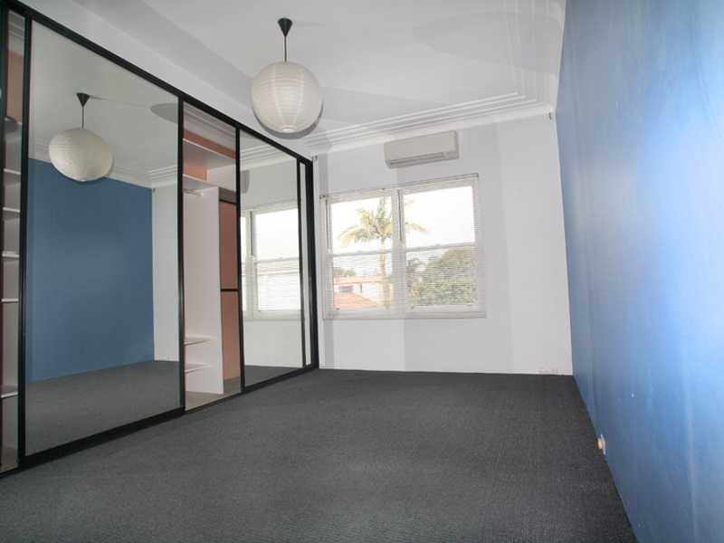 318 Grand Pde, Sans Souci NSW 2219