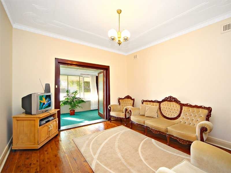 6 Bath Street, Monterey NSW 2217