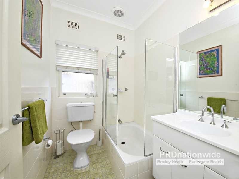 33 Gannon Avenue, Dolls Point NSW 2219