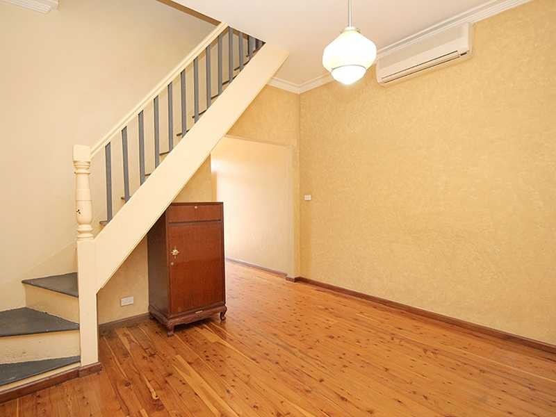 76 Sutherland Street, St Peters NSW 2044