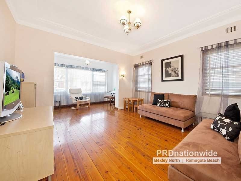 24 Minton Avenue, Dolls Point NSW 2219