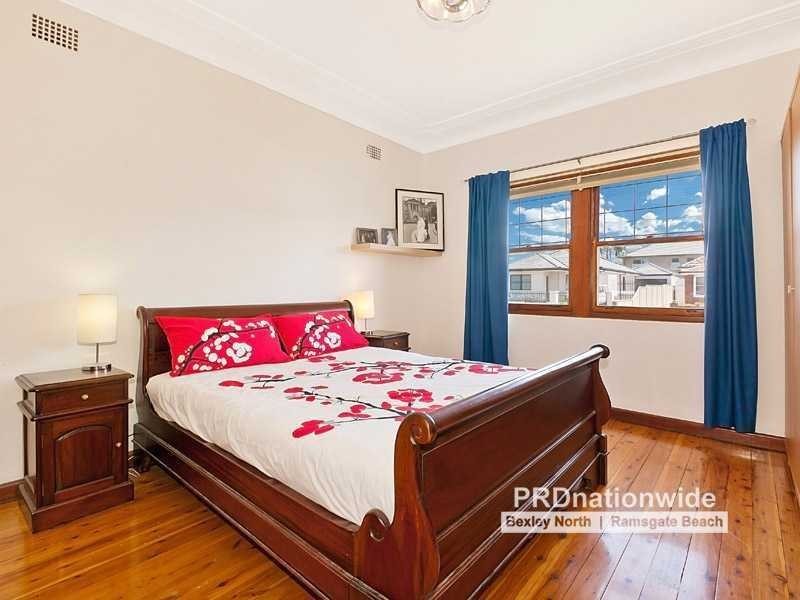 24 Minton Avenue, Dolls Point NSW 2219