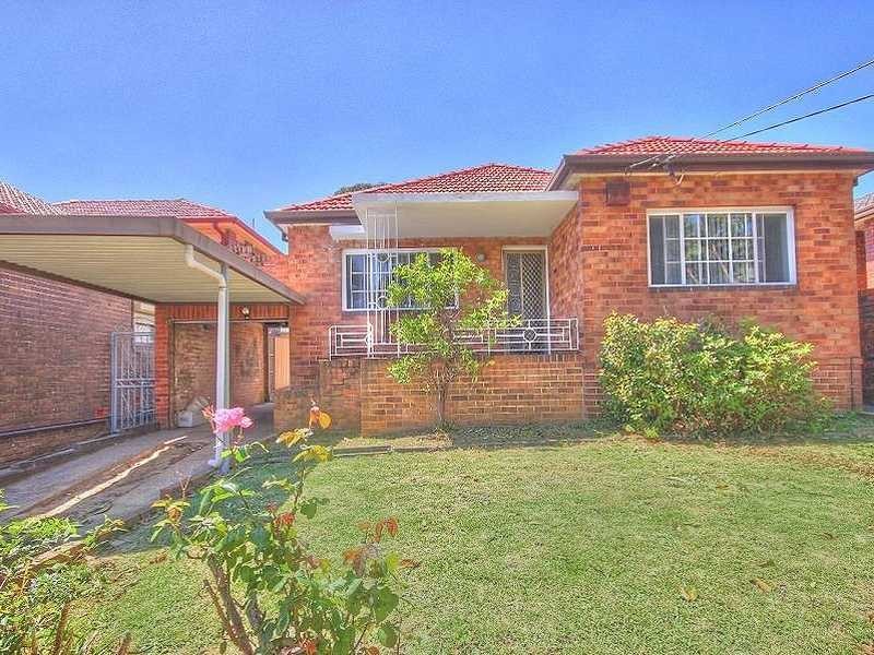 44 Rosemeath Avenue, Kingsgrove NSW 2208