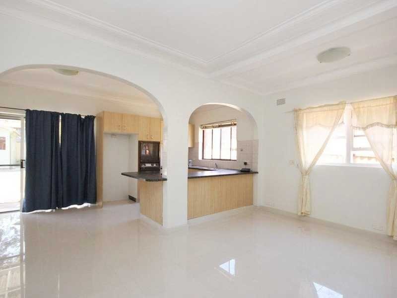 44 Rosemeath Avenue, Kingsgrove NSW 2208