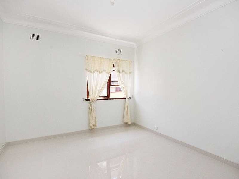 44 Rosemeath Avenue, Kingsgrove NSW 2208