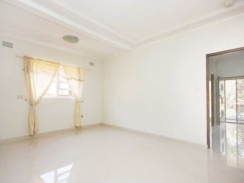 44 Rosemeath Avenue, Kingsgrove NSW 2208