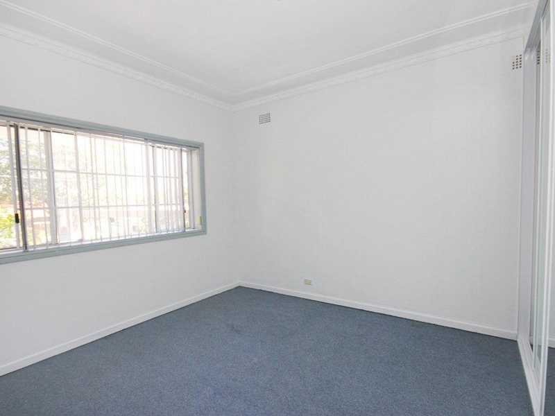 44 Rosemeath Avenue, Kingsgrove NSW 2208