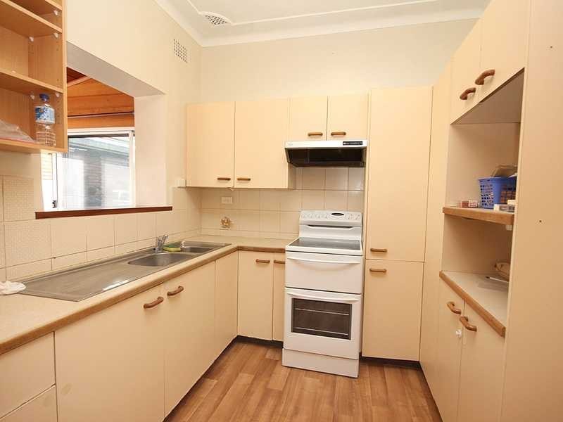 1 Palm Grove, Beverly Hills NSW 2209