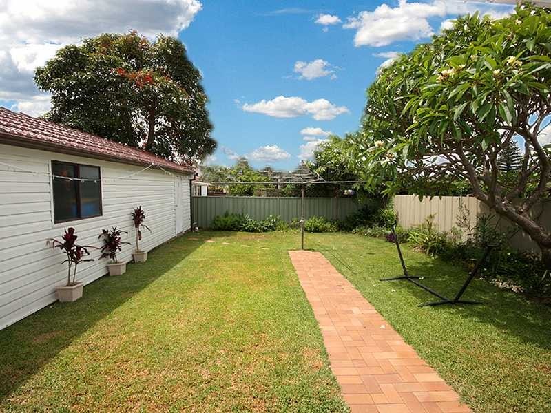 29 Scarborough Street, Monterey NSW 2217