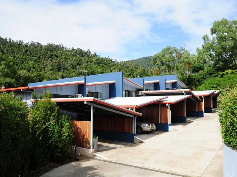 Unit 4/3 Seaview Drive, Airlie Beach QLD 4802
