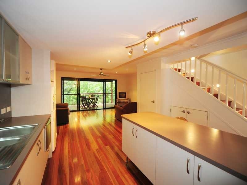 Unit 4/3 Seaview Drive, Airlie Beach QLD 4802