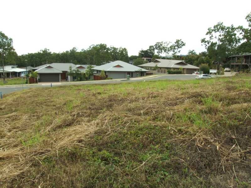 1 Linscot Close, Cannonvale QLD 4802