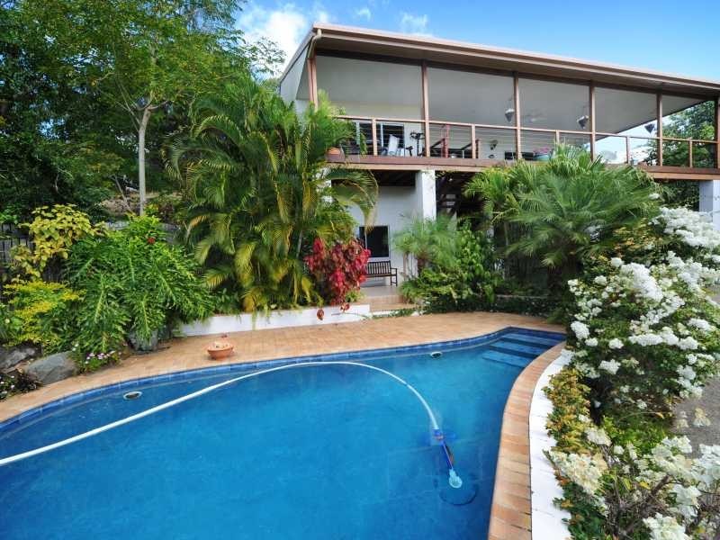 10 Woodwark Crescent, Cannonvale QLD 4802