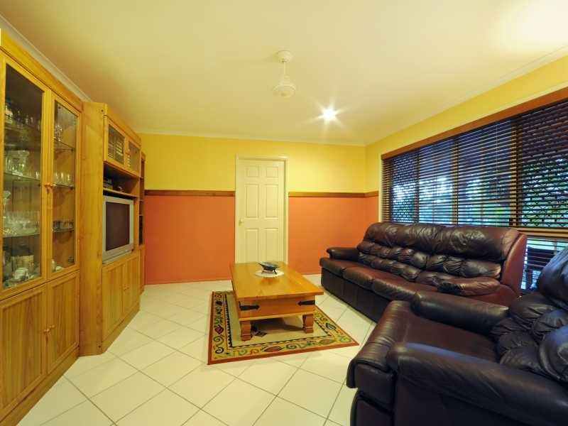 4 Kingfisher Terrace, Jubilee Pocket QLD 4802