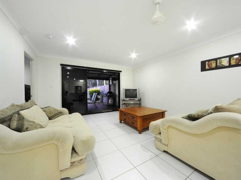 Unit 1/17A Sunset Drive, Jubilee Pocket QLD 4802