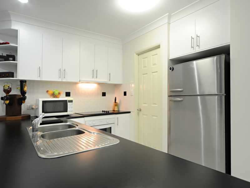 Unit 1/17A Sunset Drive, Jubilee Pocket QLD 4802