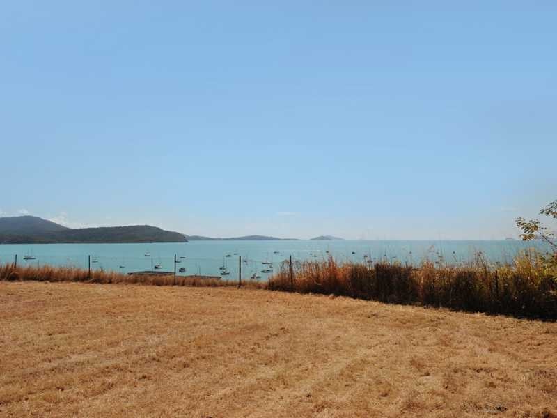 32 Altman Avenue, Airlie Beach QLD 4802