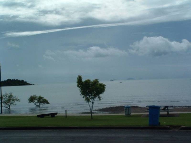 Unit 17/48 Coral Esplanade, Cannonvale QLD 4802