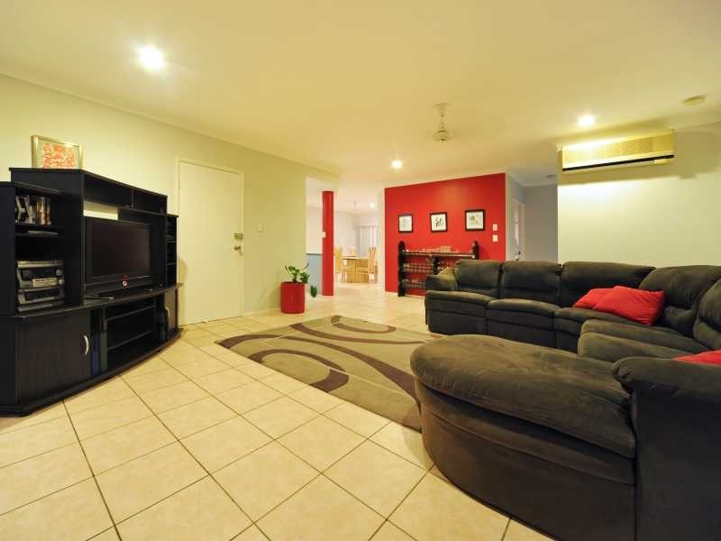 Unit 31/24 Sailz Pandanus Drive, Cannonvale QLD 4802