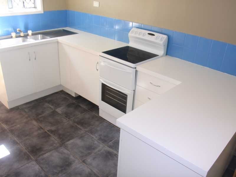 Unit 3/28 Island Drive, Cannonvale QLD 4802