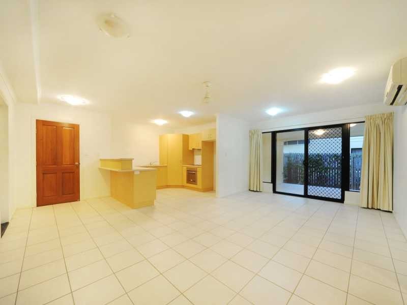 Unit 13 & 16/16 Beach Road, Cannonvale QLD 4802