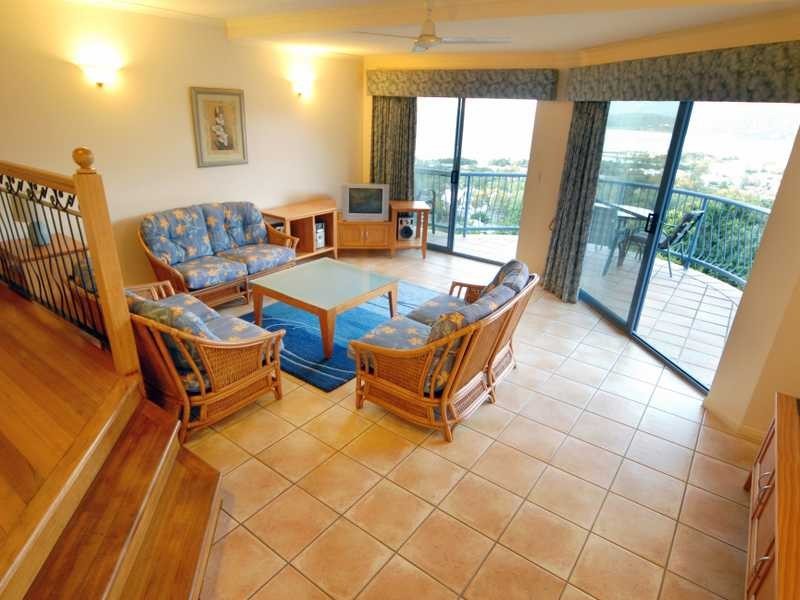 Unit 24/2 Nara Avenue, Airlie Beach QLD 4802