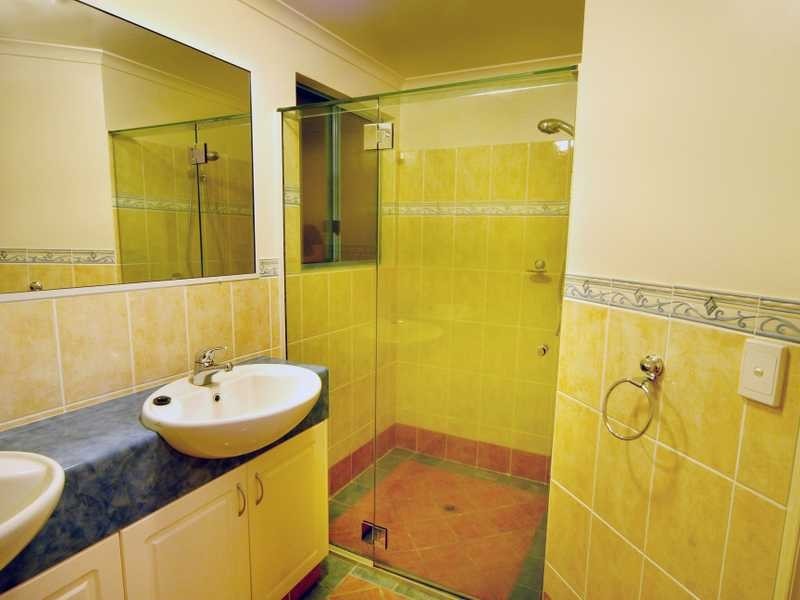 Unit 24/2 Nara Avenue, Airlie Beach QLD 4802