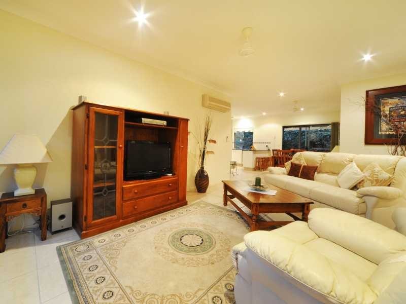 Unit 5/7 Erromango Drive, Jubilee Pocket QLD 4802