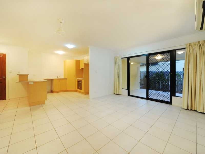 Unit 16/16 Beach Rd, Cannonvale QLD 4802