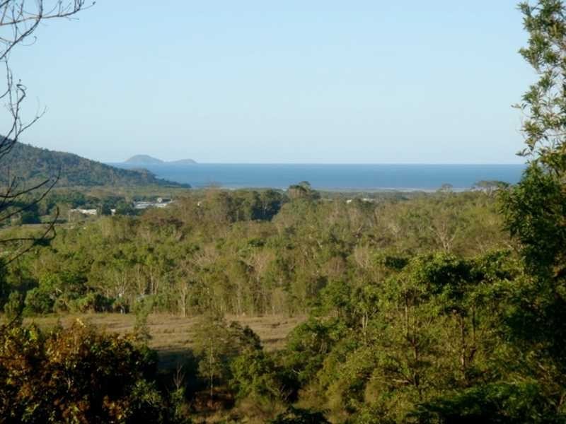 8 Bellview Close, Riordanvale QLD 4800