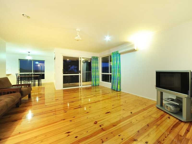 12 Hamilton Avenue, Cannonvale QLD 4802