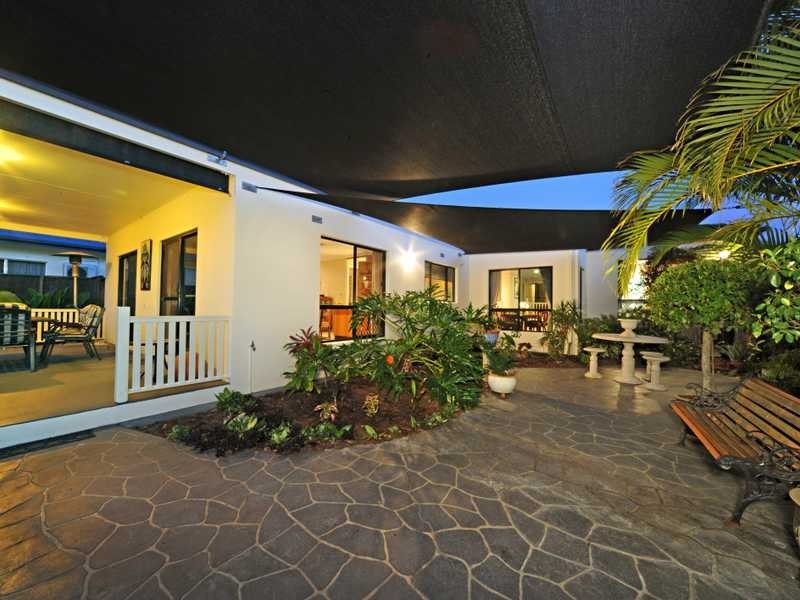 95 Abell Road, Cannonvale QLD 4802