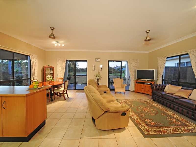 95 Abell Road, Cannonvale QLD 4802