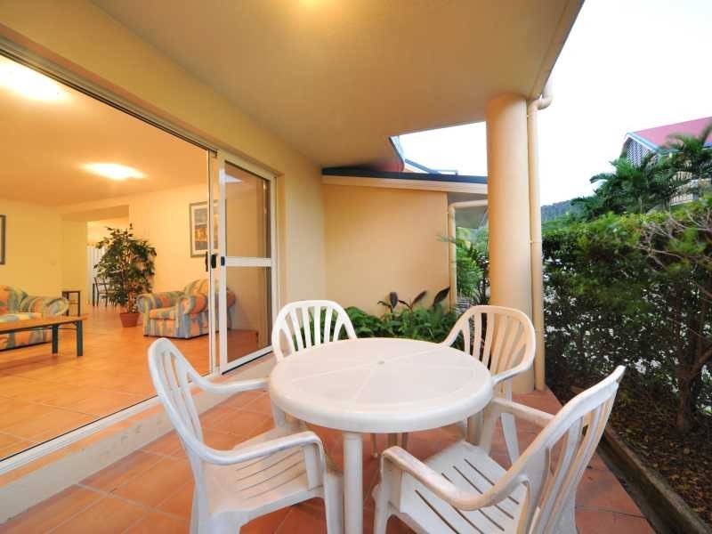 Unit 3/24 Beach Rd, Cannonvale QLD 4802