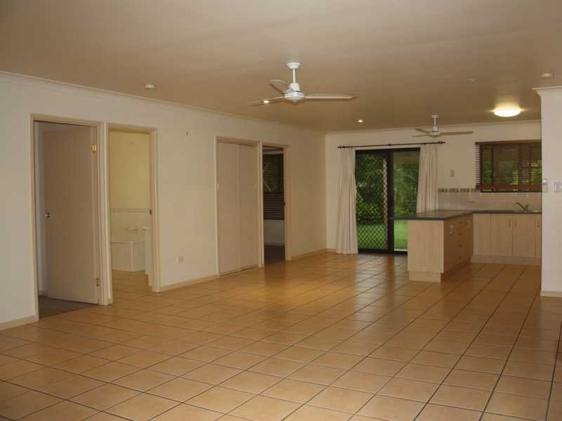 8 Sanctuary Avenue, Jubilee Pocket QLD 4802