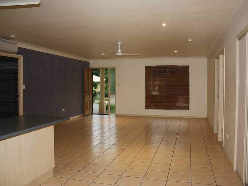 8 Sanctuary Avenue, Jubilee Pocket QLD 4802