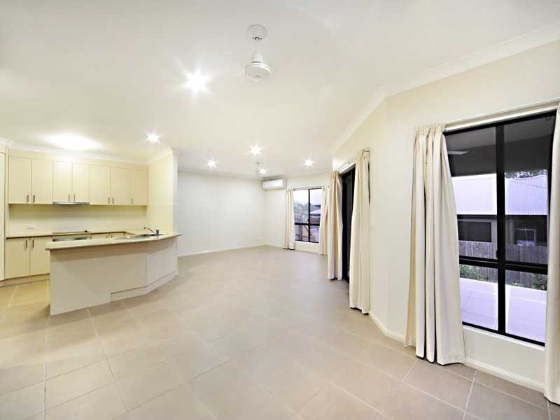 Unit 1/1 Ryben Court, Cannonvale QLD 4802