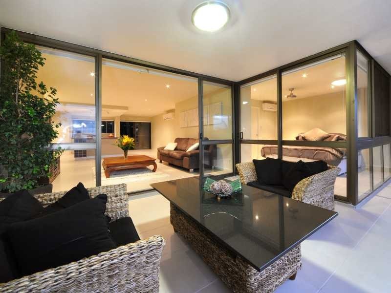 Unit 5/2 Eshelby Drive, Cannonvale QLD 4802