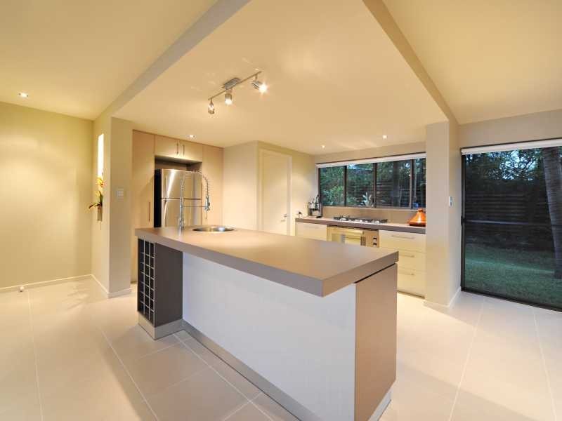 Unit 5/2 Eshelby Drive, Cannonvale QLD 4802