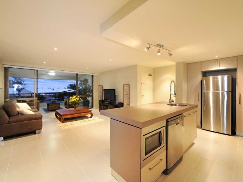 Unit 5/2 Eshelby Drive, Cannonvale QLD 4802