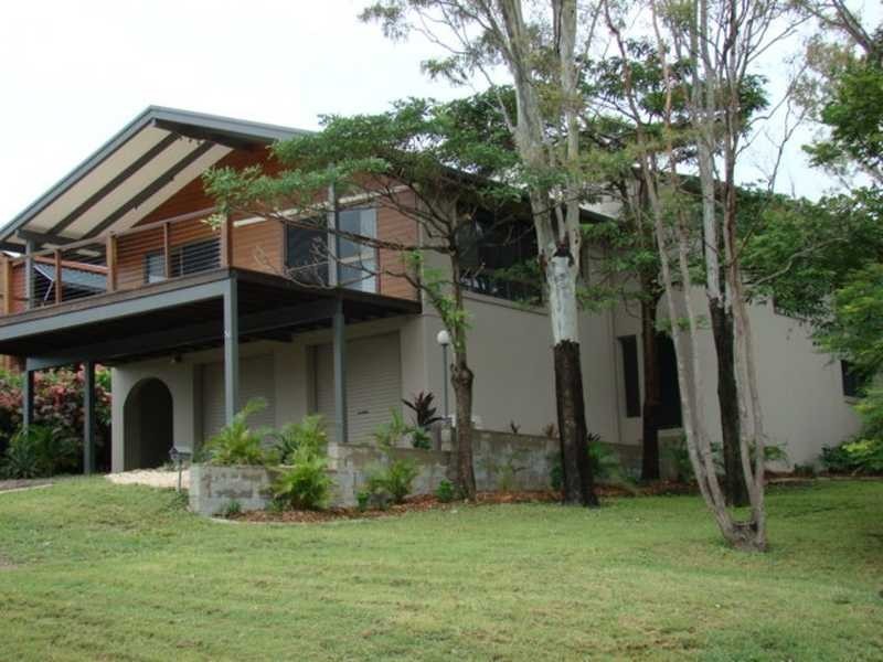 39 Manooka Drive, Cannonvale QLD 4802