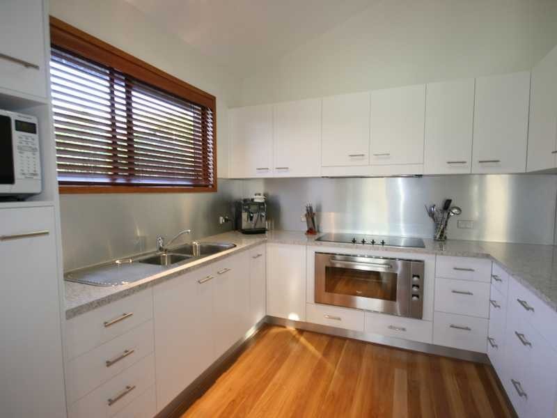 39 Manooka Drive, Cannonvale QLD 4802