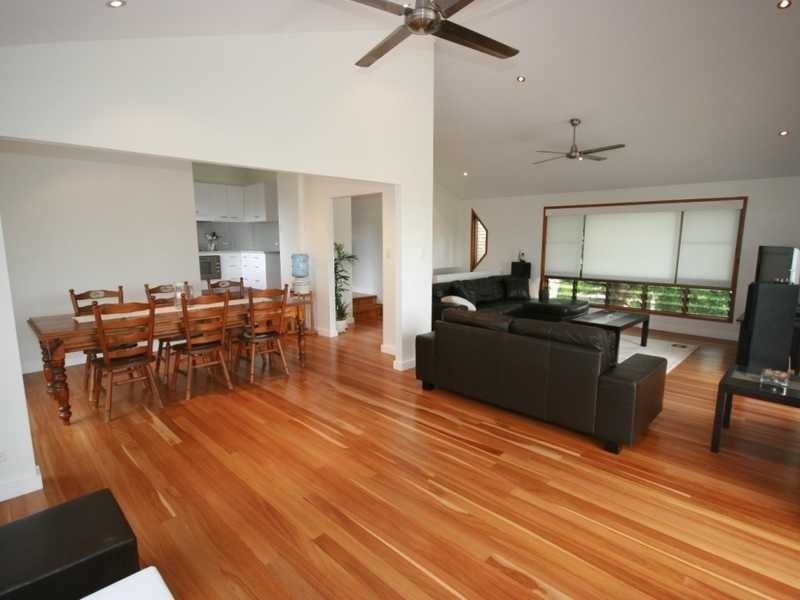 39 Manooka Drive, Cannonvale QLD 4802