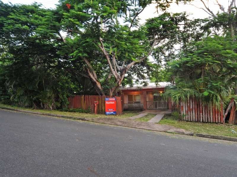 18 Wambiri Street (4 Adina Street), Cannonvale QLD 4802