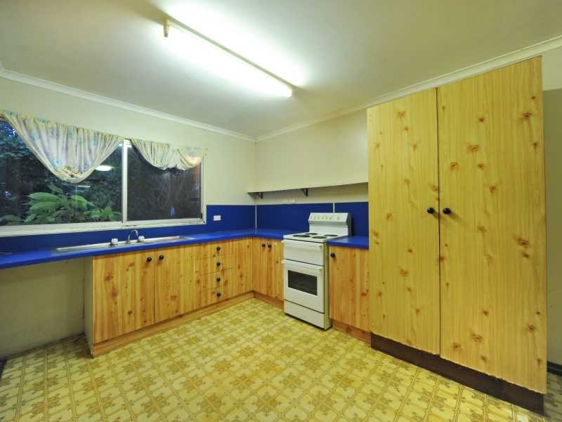 18 Wambiri Street (4 Adina Street), Cannonvale QLD 4802