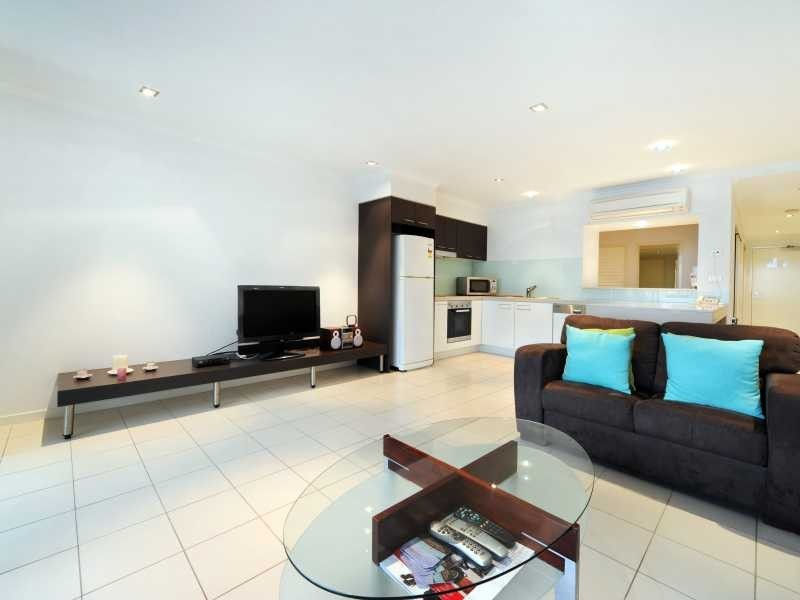 Unit 2/159-171 Shingley Drive, Airlie Beach QLD 4802