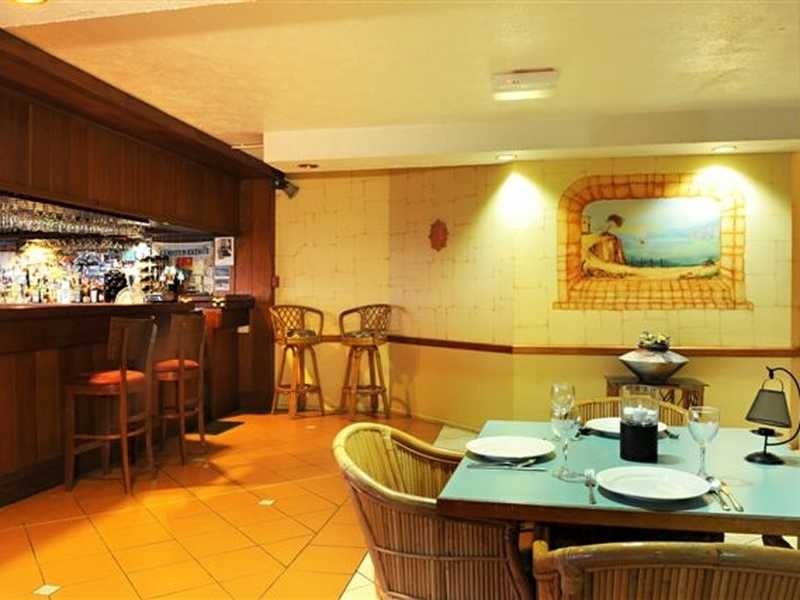 Shop 13/5 Terraces Leasing Golden Orchid Drive, Airlie Beach QLD 4802