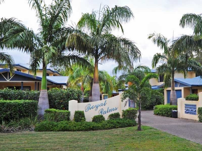 Unit 19/16 Beach Rd, Cannonvale QLD 4802