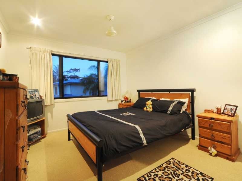 Unit 19/16 Beach Rd, Cannonvale QLD 4802
